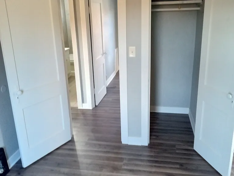 1705 Bainbridge St — Photo 8