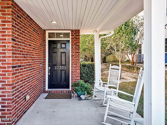 4th image of 3327 Jasper Place