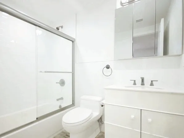 205 Worth Street 3N image 6 of 7