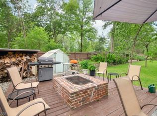 925 Hardwick Rd, Hardwick, NJ 07825