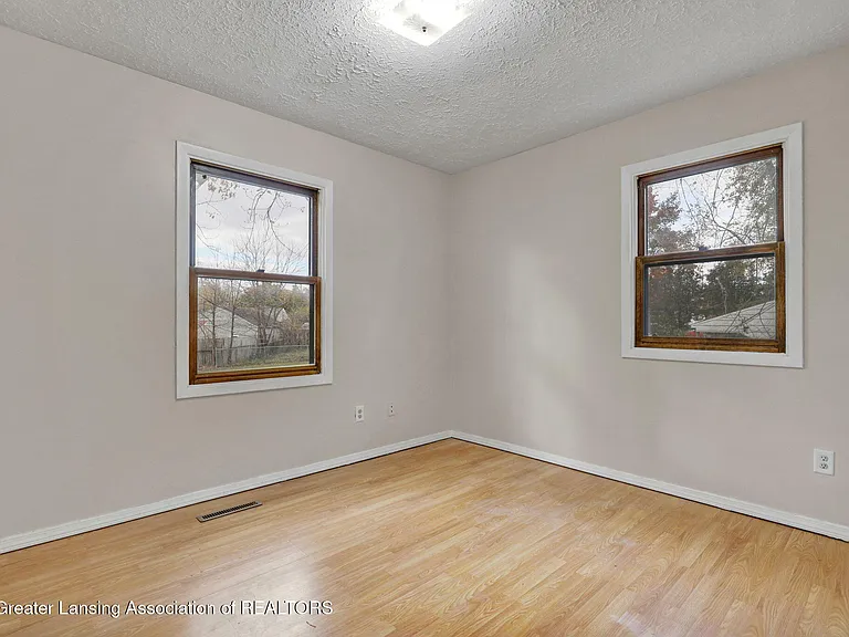 6125 Kenbrook Rd — Photo 10