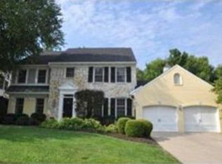 8032 Ashley View Dr, Cincinnati, OH 45227