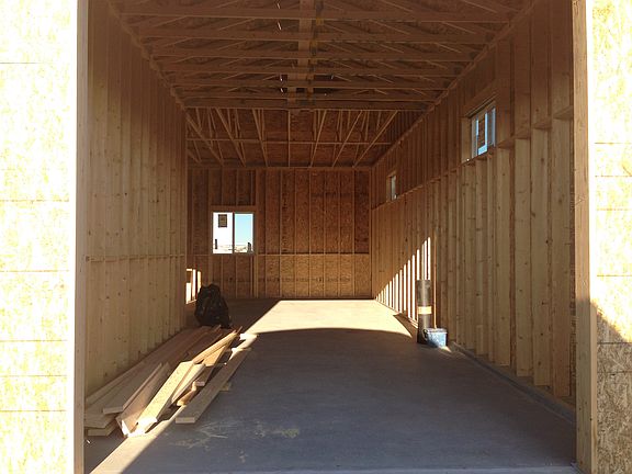 2+ detached garage