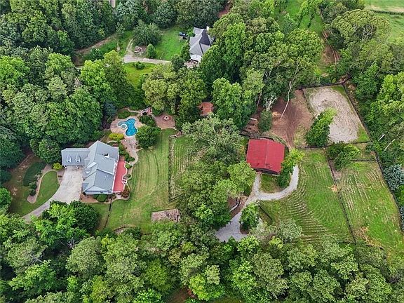 5th image of 1160 Nix Rd