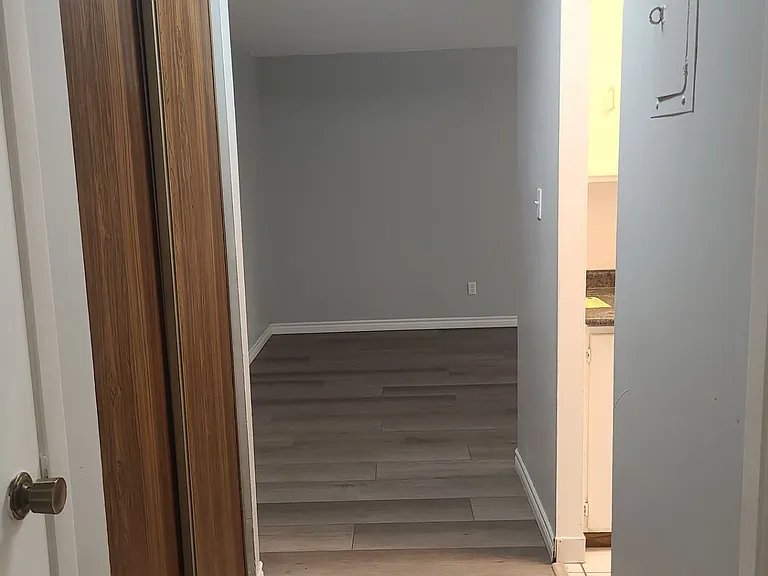 350 Regina St N #104 — Photo 7