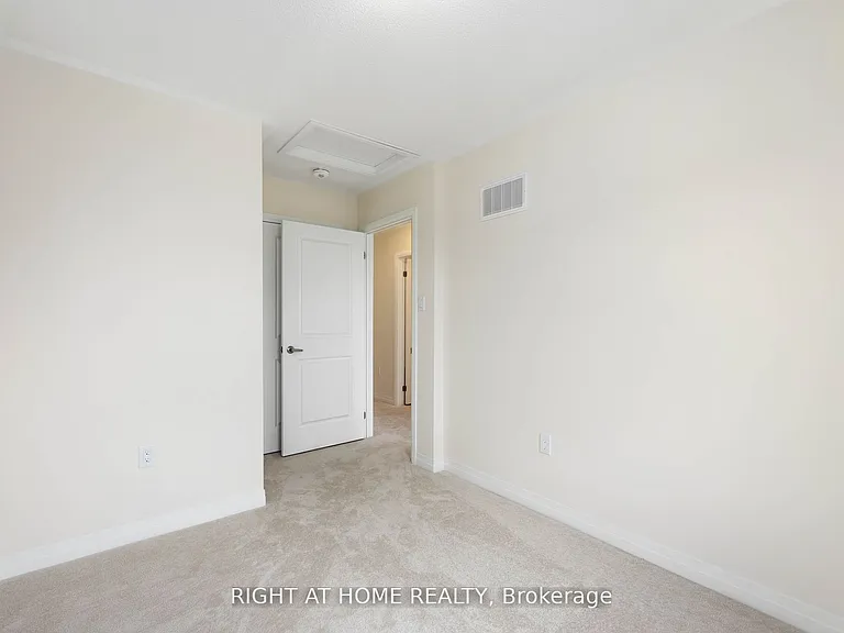31 Sissons Way — Photo 15