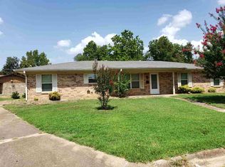 565 21st St NE, Paris, TX 75460