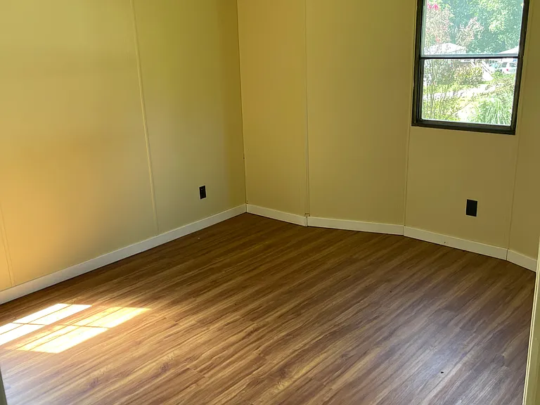 2814 Parkview Ct — Photo 8