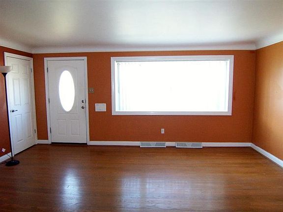 2nd image of 3126 Westbourne Dr