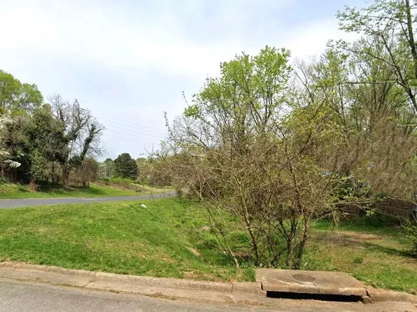 3514 Brevard St, Greensboro, NC 27407