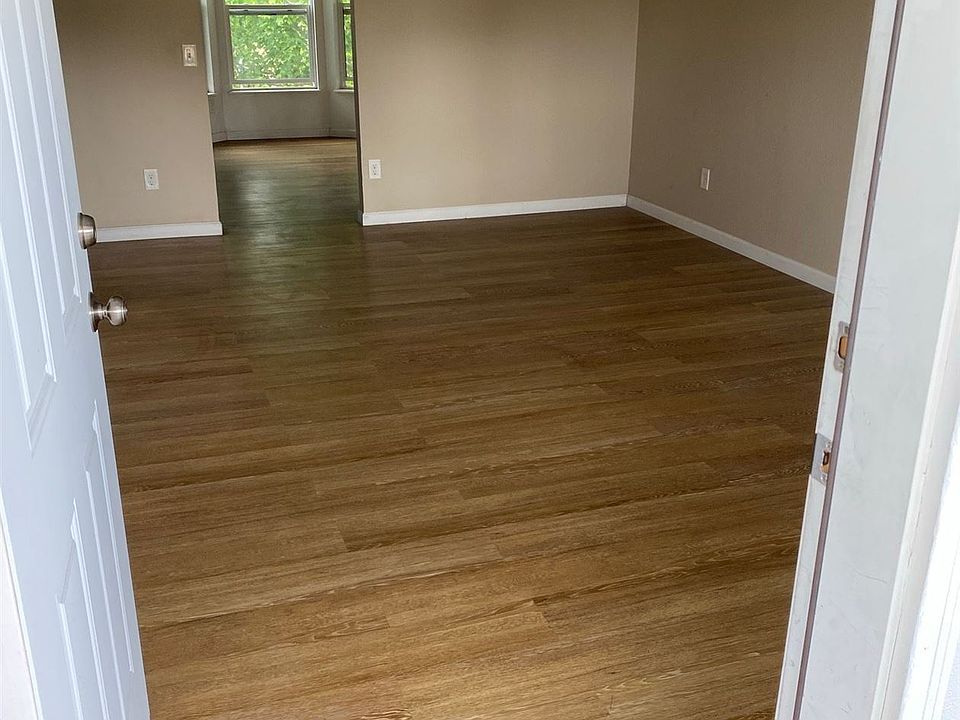 1st image of 641-647 Plymouth Dr NE #11349218