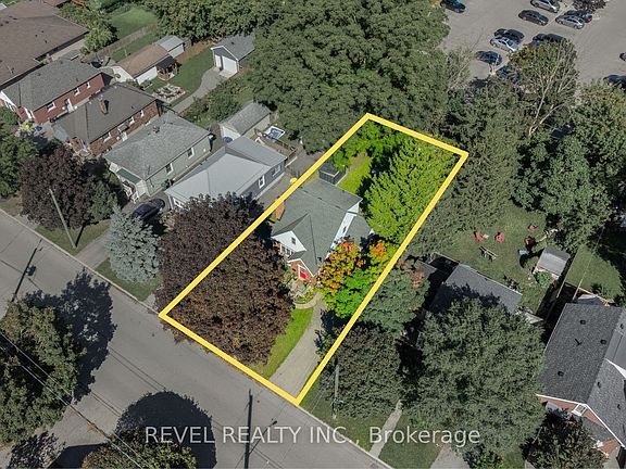3rd image of 33 Middleton St