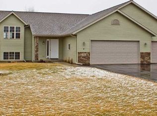 2063 Amber Dr, Mosinee, WI 54455