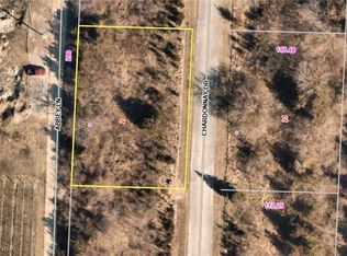 2 Chardonnay Dr, Kelleys Island, OH 43438