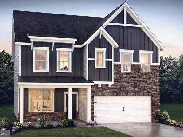 529 Trolley Ln, Sellersville, PA 18960