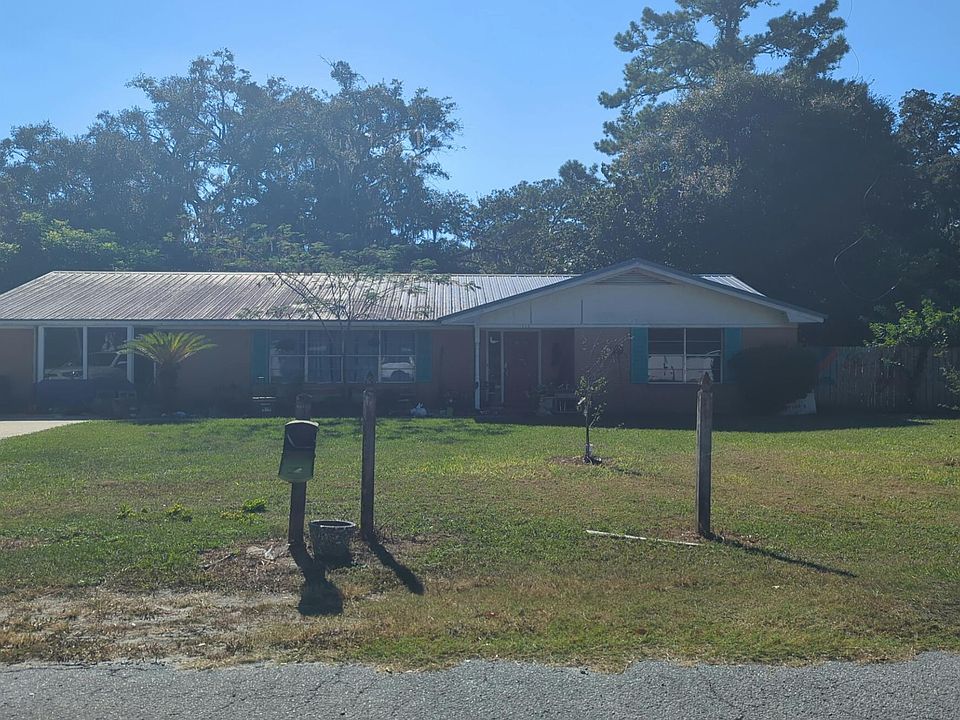 1st image of 121 Frazier Rd