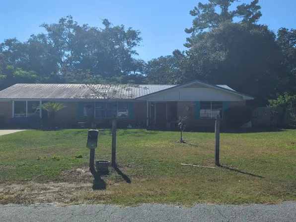 121 Frazier Rd, Brunswick, GA 31520