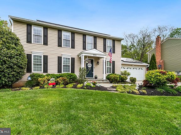 2nd image of 1004 Windmill Ln