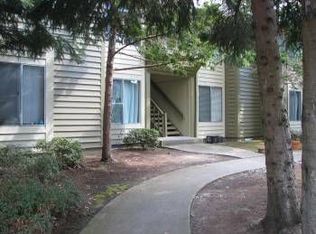 650 SW Meadow Dr APT 220, Beaverton, OR 97006