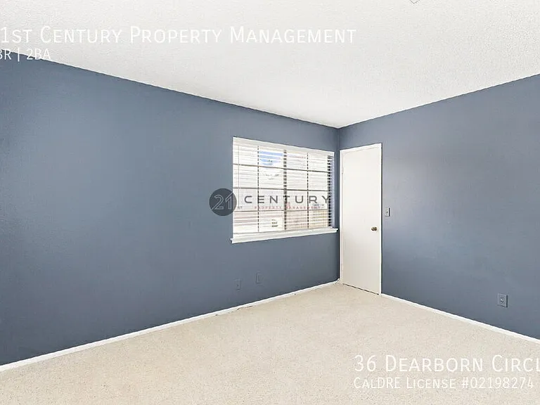 36 Dearborn Cir — Photo 14
