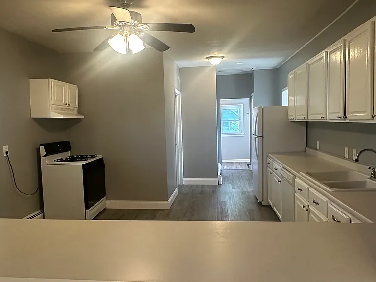 207 Church St — Photo 3