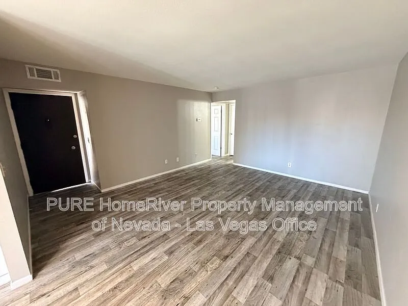 1 bed, 1.0 bath, 671 sqft, $800 — Photo 4