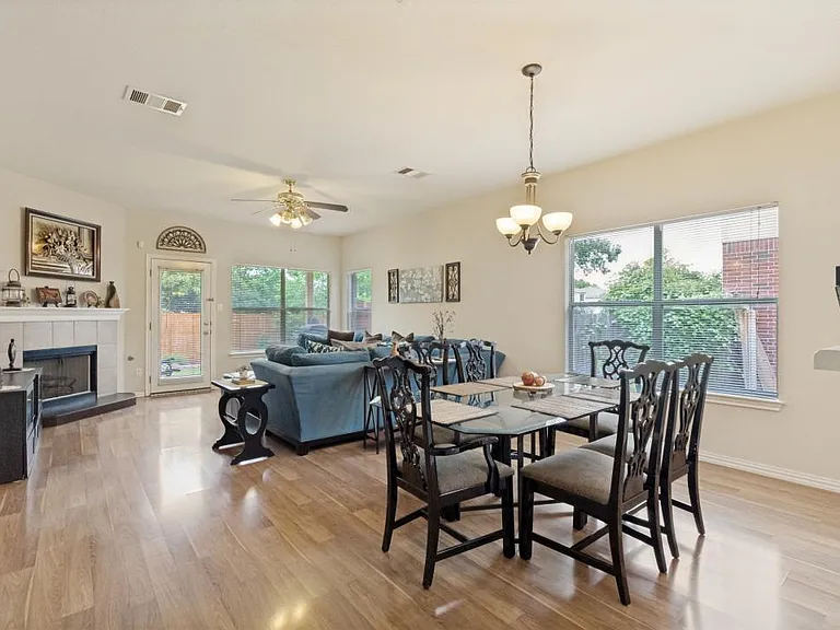 903 Ranchero Rd — Photo 3