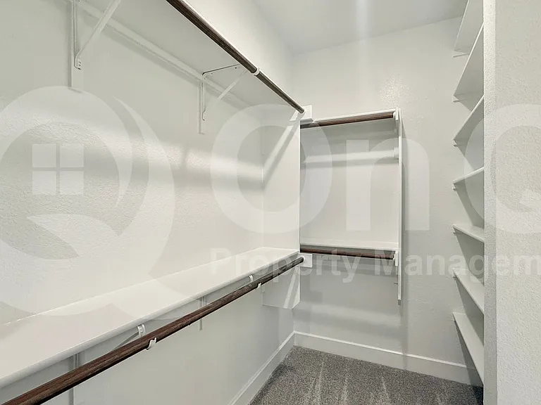 1016 Brickell Loop — Photo 22