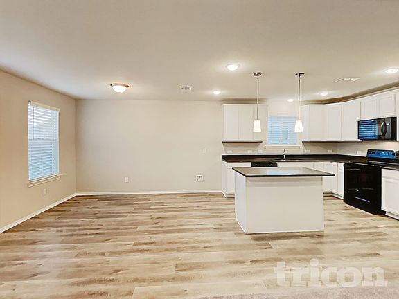 4th image of 6112 Misty Breeze Dr