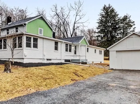 229 Hill St, Mount Holly Springs, PA 17065