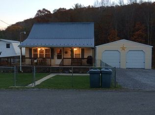 315 Buckeye Hollow Rd, Princeton, WV 24739
