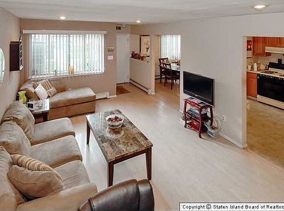 4th image of 24 Croft Ct #A