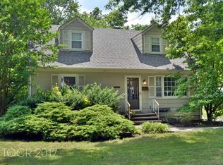 576 Grove St, Ridgewood, NJ 07450