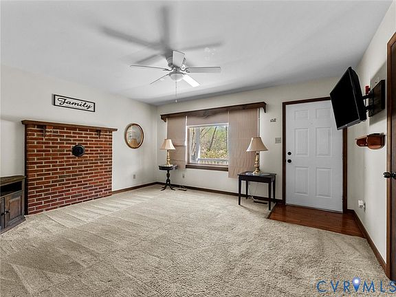 5th image of 2217 Mountain View Rd