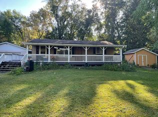 29995 Norelius Dr, Lindstrom, MN 55045