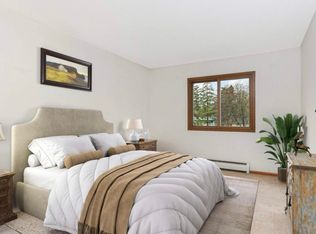 255 Westview Dr APT 212, West Saint Paul, MN 55118