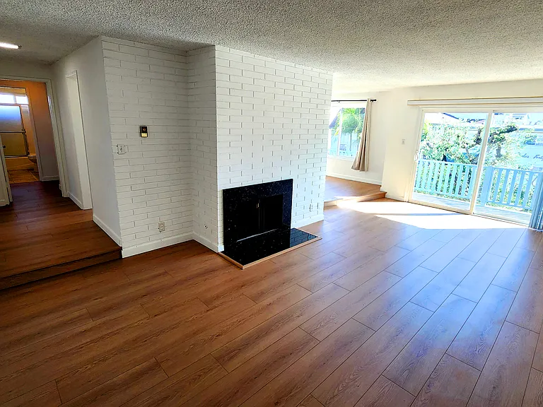 1246 Brockton Ave #5 — Photo 14