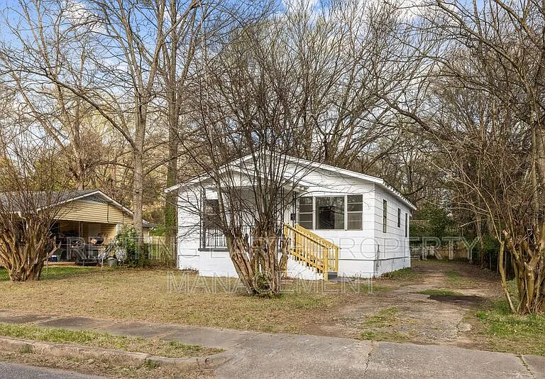 417 Athens Ave — Photo 16