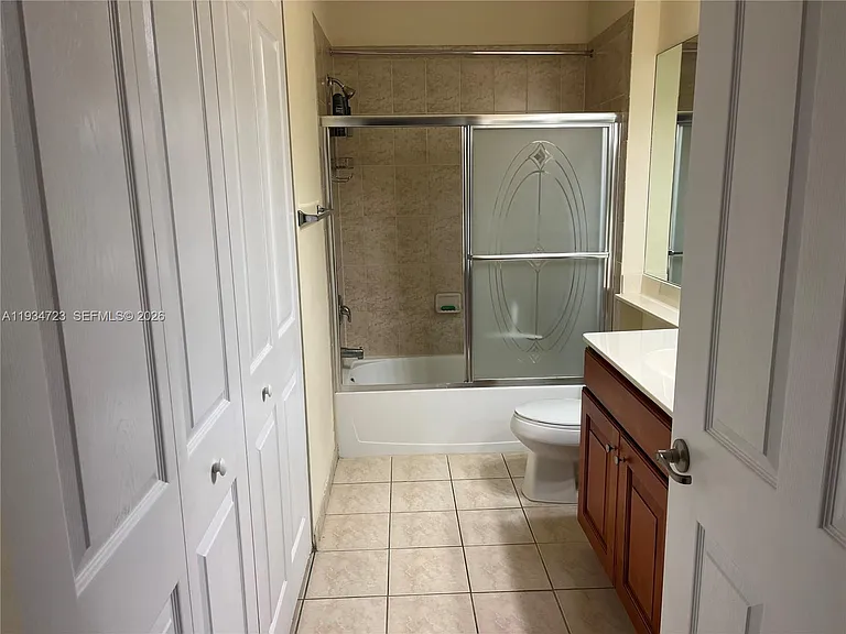 3500 Oaks Clubhouse Dr #308 — Photo 46