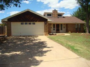 7 Surrey Cir, Iowa Park, TX 76367