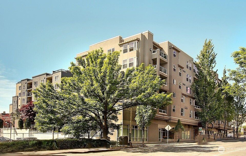1st image of 4343 Roosevelt Way NE #401