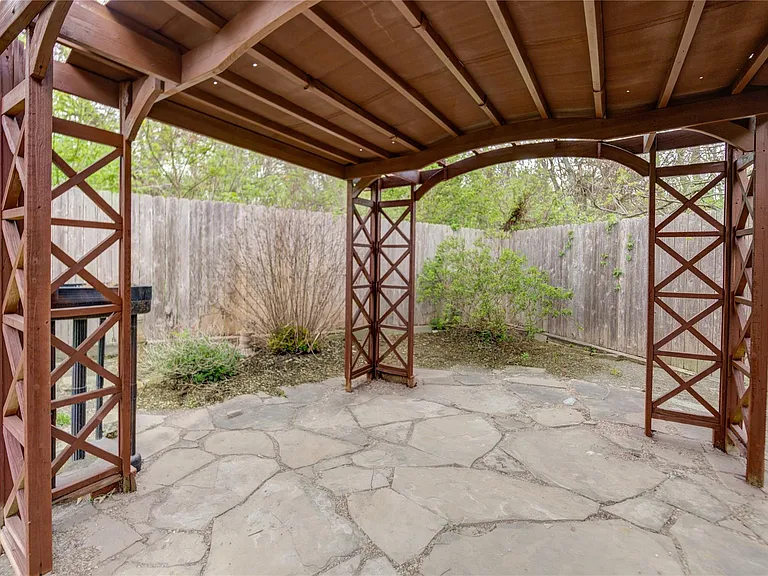 16464 Beewood Glen Dr — Photo 50