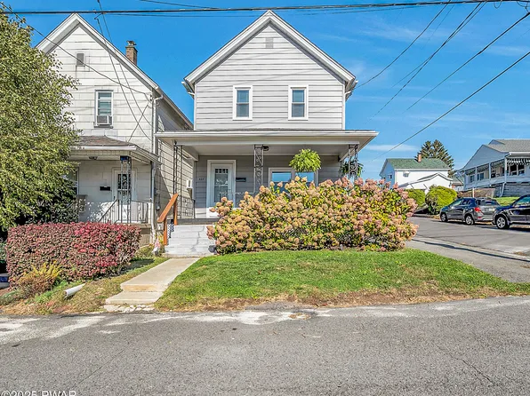 427 E Warren St, Dunmore, PA 18512