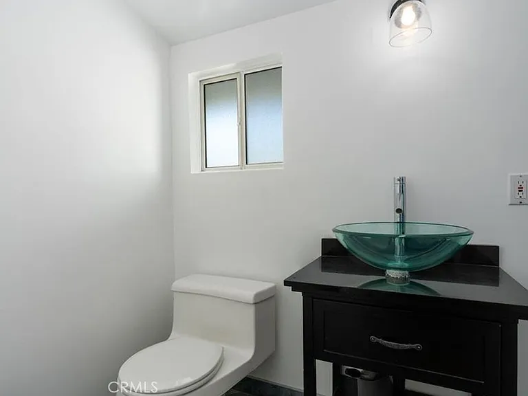 2112 Dover Dr — Photo 35