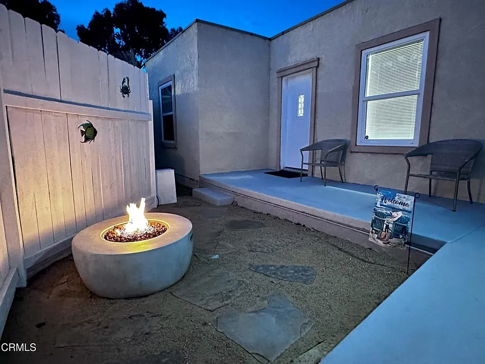 352 N Ventura Rd
