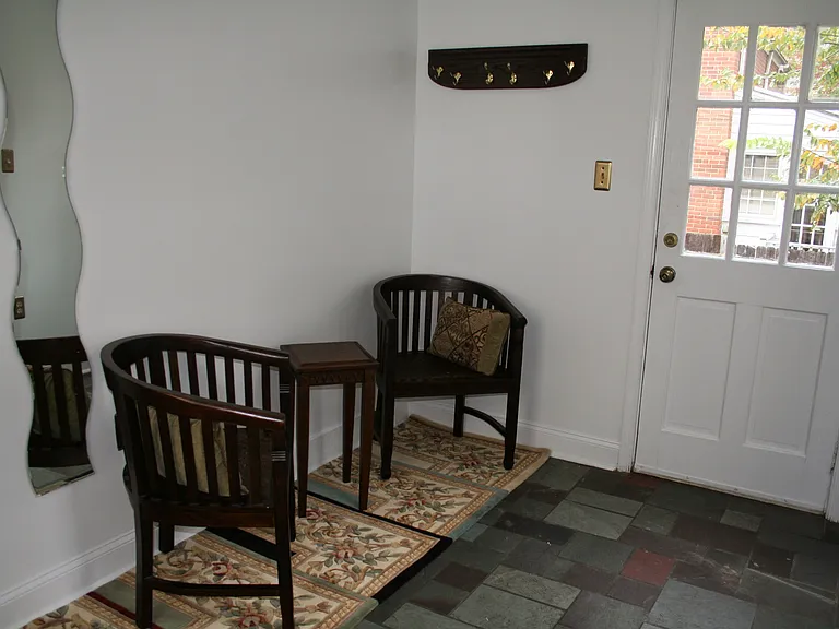 1519 N George Mason Dr — Photo 10
