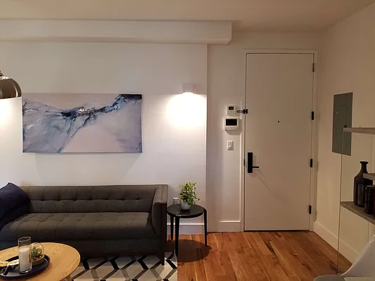 Rented by Nooklyn NYC LLC | media 64