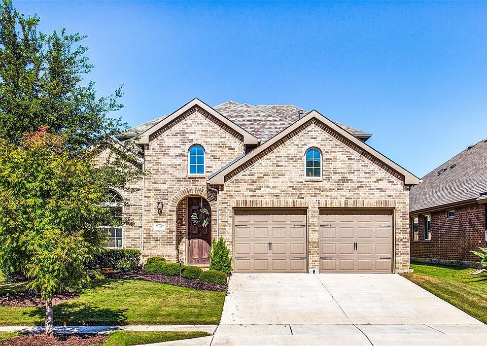 1st image of 4401 Bewley Dr