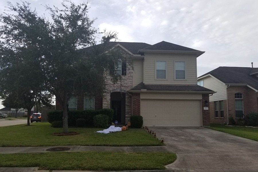 1st image of 1 Carmel Chase Ct