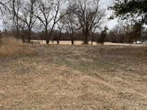 306 E South Main St, Ellsworth, KS 67439